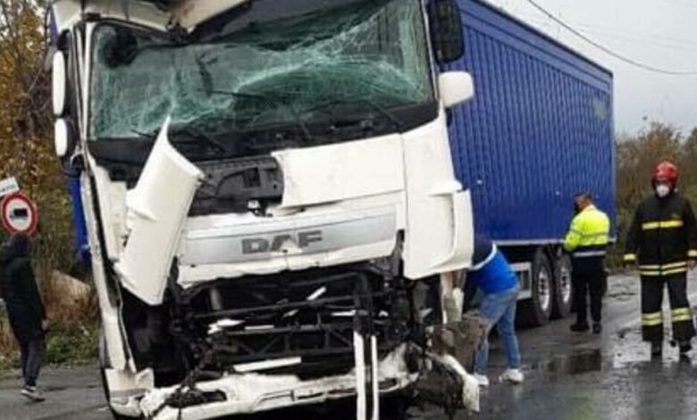 Scontro tra due camion ad Acerra, morto un uomo di 34 anni