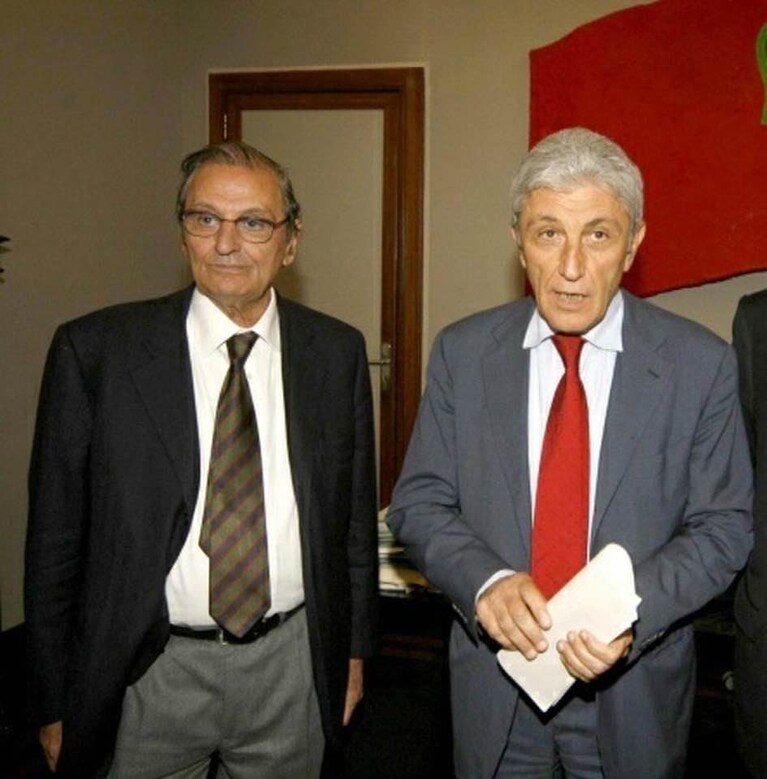 Mario Santangelo (a sinistra) e Antonio Bassolino (a destra).