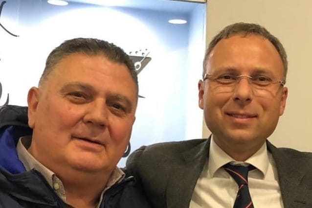 Raffaele Petrone (a sinistra) insieme al sindaco Raffaele Bene