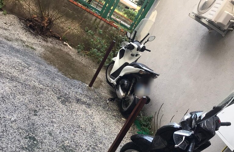 Lo scooter recuperato.