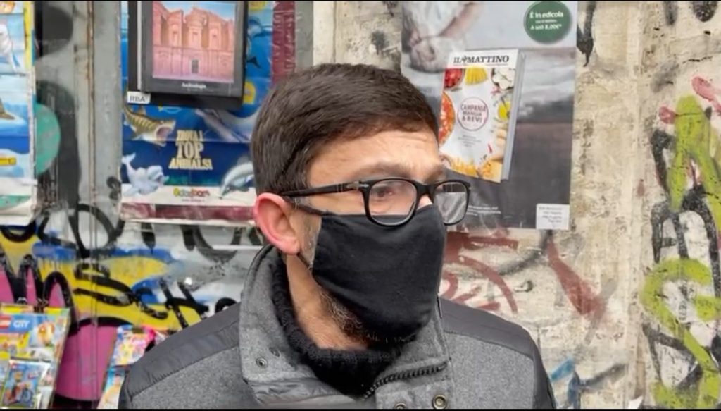 Gianni, il rider rapinato e picchiato a Napoli.