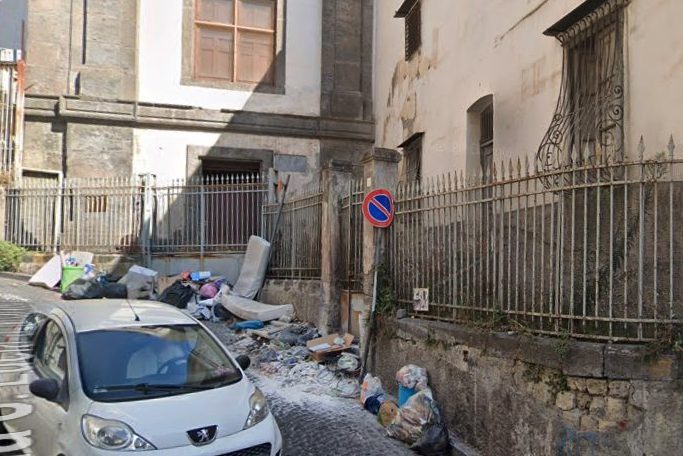 La discarica immortalata da Google Street View (agosto 2020)