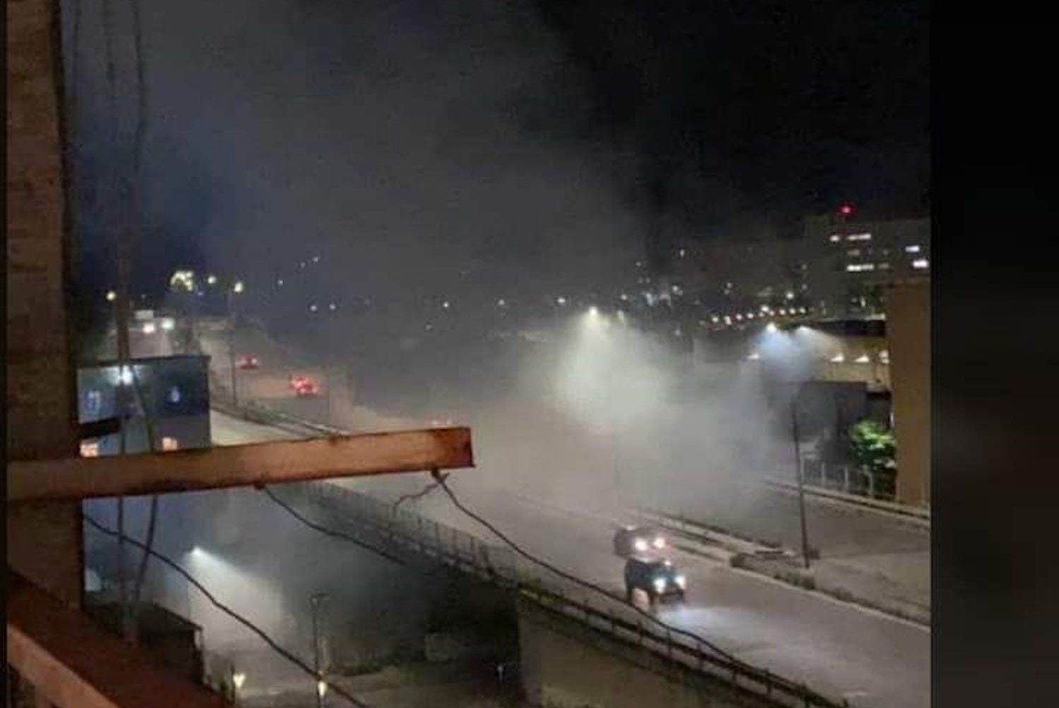 L’esplosione della bomba a maggio in via De Meis (foto da Facebook)