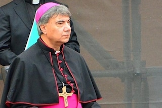 Bimbo di 3 anni morto a Napoli, le parole e le lacrime del vescovo Battaglia per il piccolo Samuele