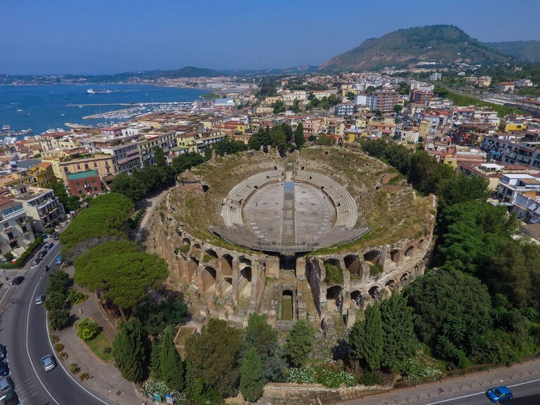 L'Anfiteatro Flavio di Puteoli, a Pozzuoli. [Pafleg.it]