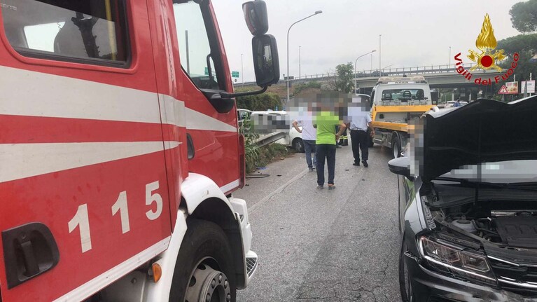 L'incidente di via Carlo III a Marcianise.