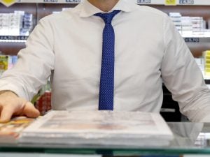 Mercato parallelo delle sigarette, la merce &#8220;in nero&#8221; ai tabaccai: giro d&#8217;affari da 54 milioni di euro