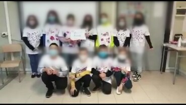 I compagni di classe della piccola Anna.