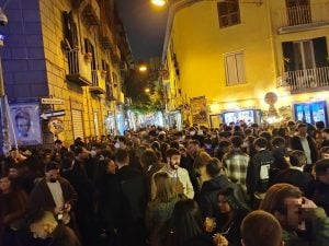 Baretti di Chiaia, il TAR per ora dice no ai local