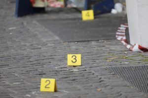 I due feriti a colpi di pistola e coltello nella serata di ieri