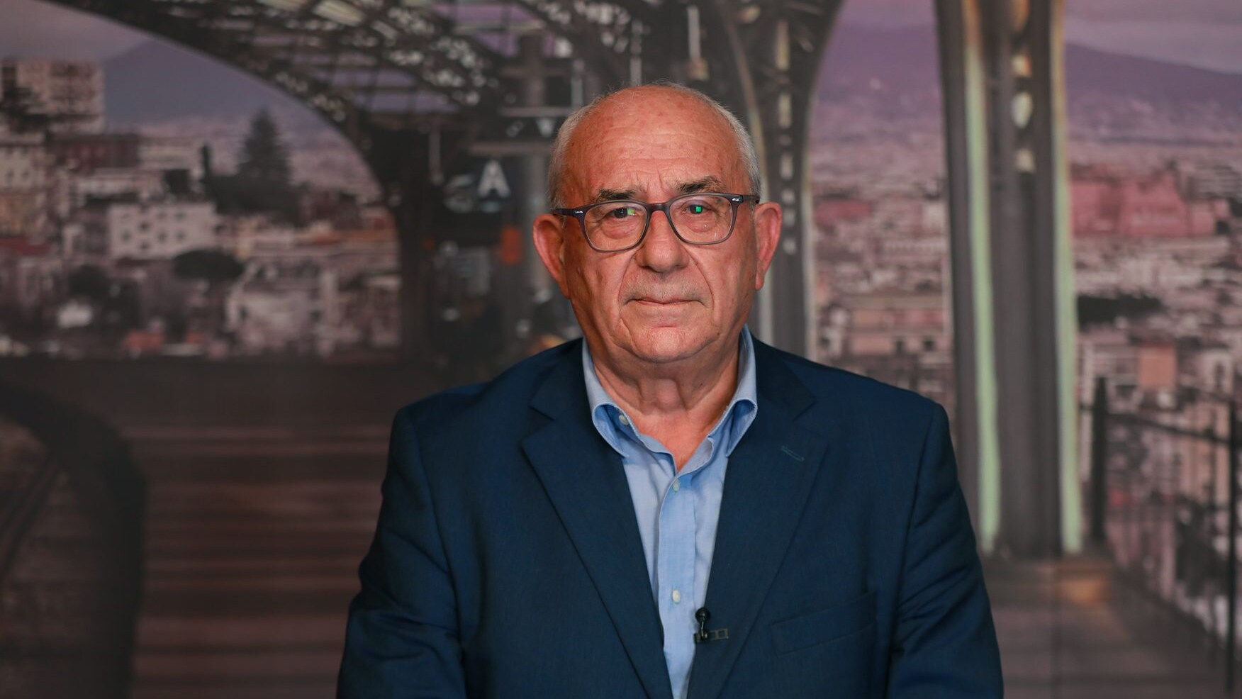 Il professor Adriano Mazzarella. Foto / Fanpage.it