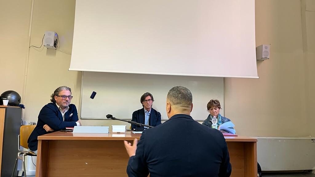 Uno dei momenti della discussione di tesi di laurea. Foto / Università Federico II