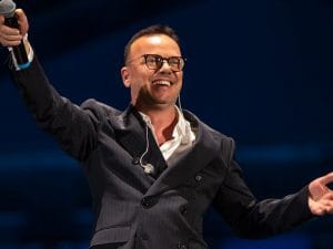 La scaletta del concerto 2026 di Gigi D’Alessio alla Reggia 