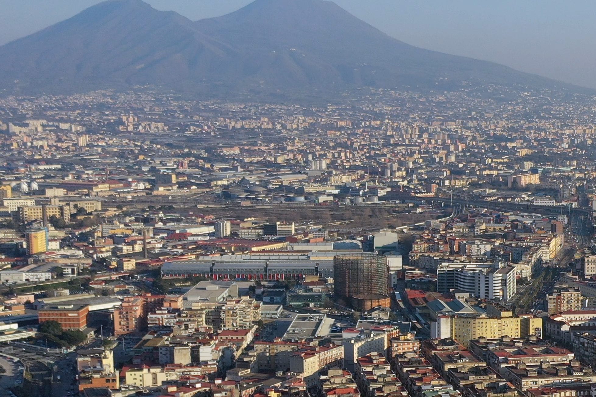 Case popolari a Napoli: tra domande in aumento e affitti insostenibili