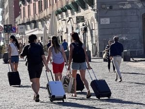 Bed and breakfast a Napoli, così il Comune vuole cambiare le regole sulle destinazioni d&#8217;uso