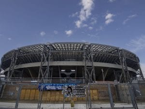 Evade dai domiciliari per fare il parcheggiatore abusivo allo Stadio a Napoli-Cremonese, arrestato dopo inseguimento