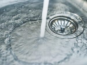 “La Corte dei Conti dice che l’acqua può restare pubblica gestita da aziende speciali. No a privatizzare Abc a Napoli” parla l’avvocato Montalto