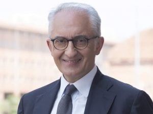 Presunti appalti per i rifiuti pilotati a Caserta, prescrizione per l’ex sindaco Carlo Marino