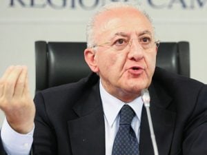 West Nile, Vincenzo De Luca: &#8220;Massima attenzione, ma nessun motivo d&#8217;allarme&#8221;