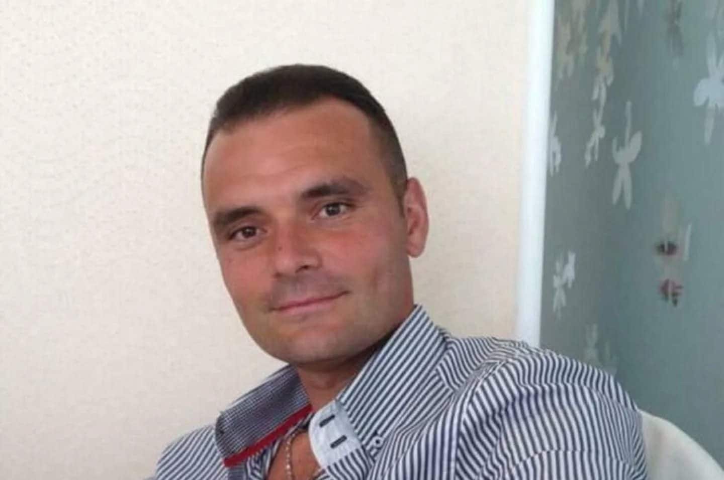 I funerali di Stefano Alborino, operaio morto a 47 anni in un incidente ...