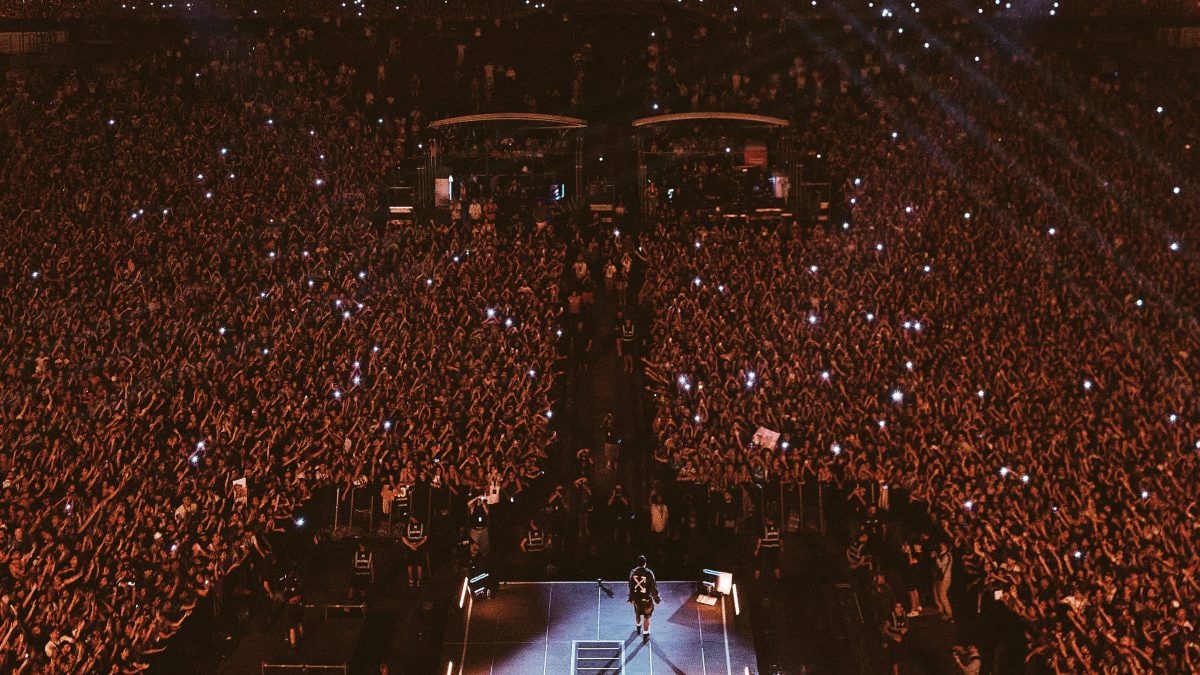Una panoramica. del concerto di Geolier ad Agnano (foto Vittorio Cioffi)