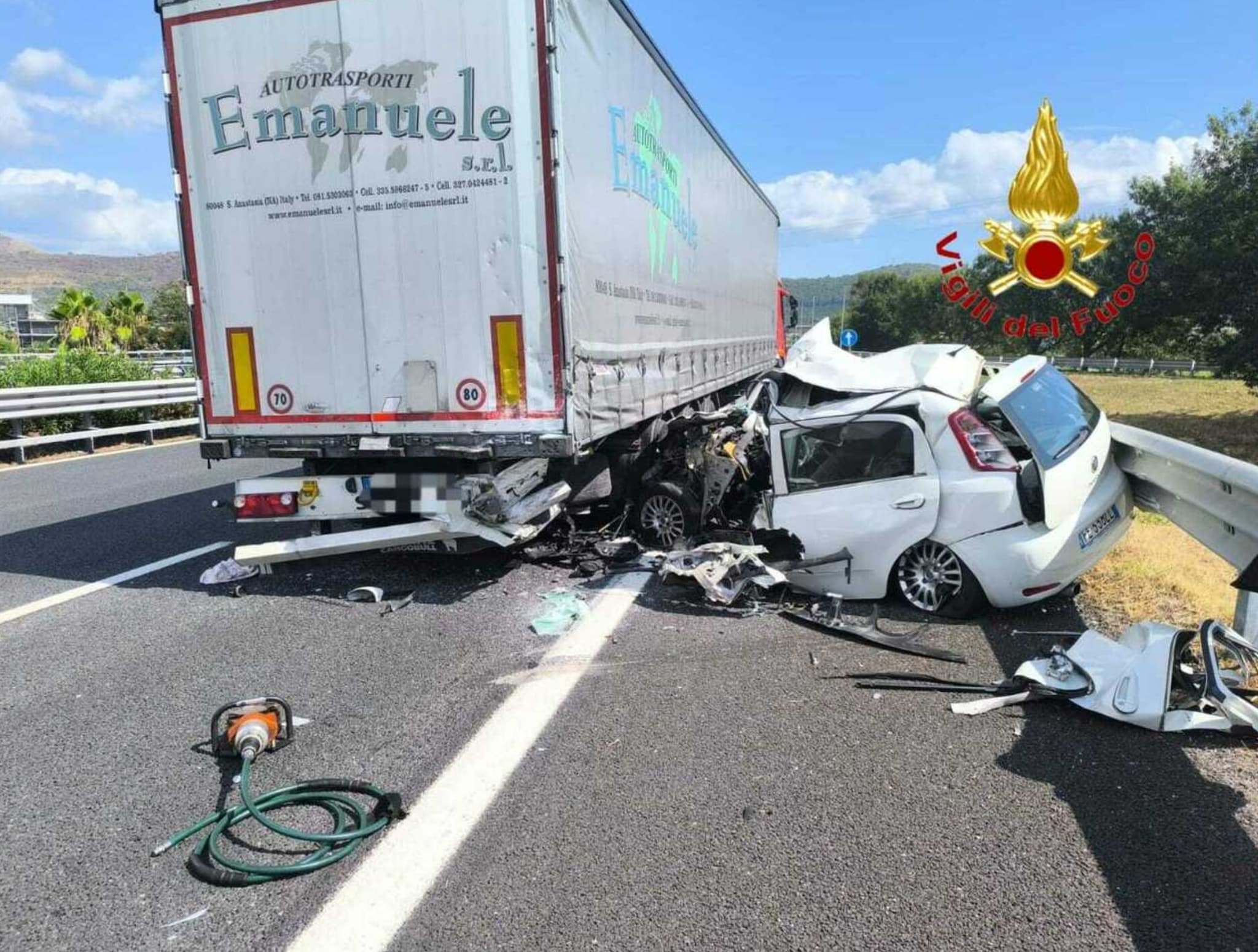 L’incidente sulla A30, all’altezza dell’uscita Nocera–Pagani