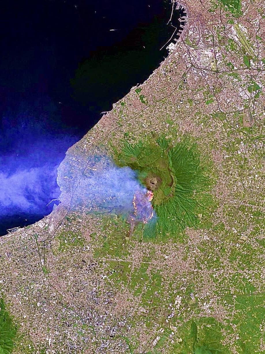 Il rogo dal satellite Sentinel–2 Copernicus