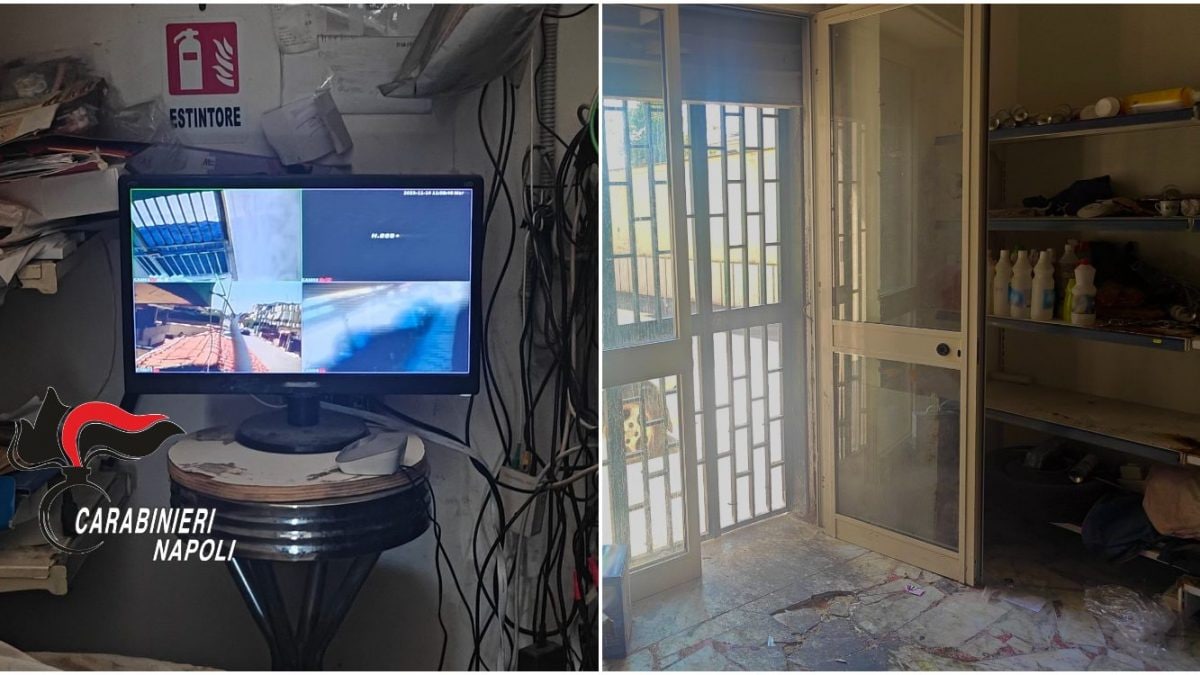 L’interno dell’abitazione della 41enne a Giugliano (Napoli)