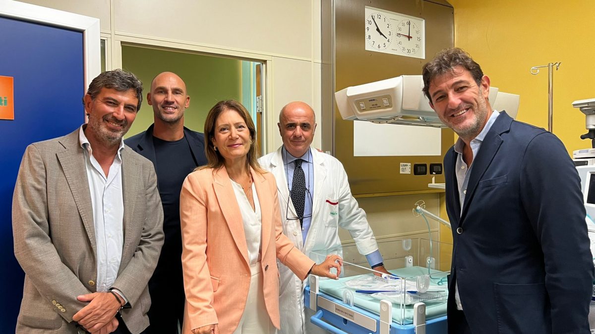 Da sinistra verso destra: Vincenzo Ferrara, Paolo Cannavaro, Anna Iervolino, Giovanni Chello e Ciro Ferrara