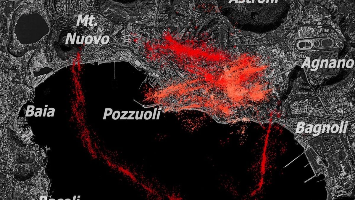 Localizzazioni dei terremoti contenuti nel nuovo catalogo sismico di alta definizione. Le diverse gradazioni di rosso indicano differenti profondità dei terremoti.