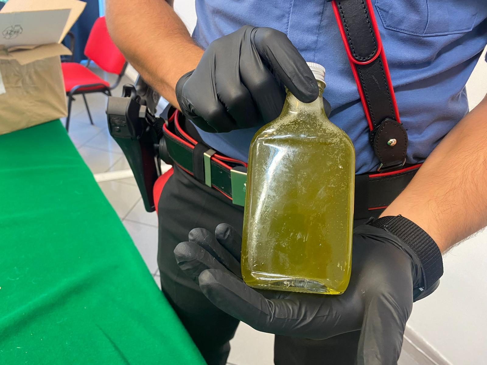 Il "fumello", liquore con cannabis, tipico della zona dei Monti Lattari, ovviamente illegale