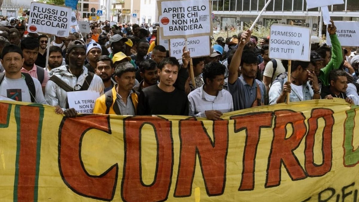 Una manifestazione dell’Ex Canapificio di Caserta