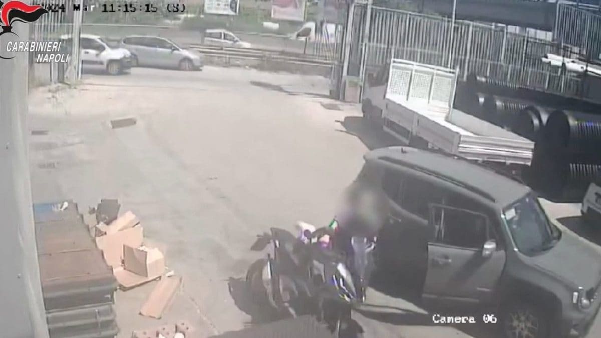 Frame dei furti attribuiti alla banda arrestata dai carabinieri