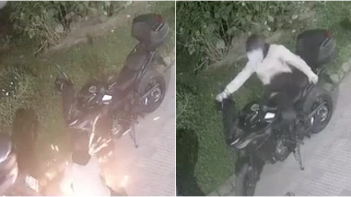Frame dal video del furto della moto in via Aniello Falcone, a Napoli
