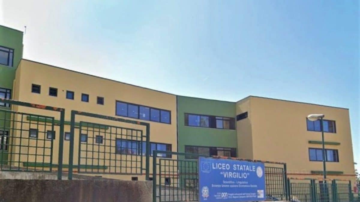 Il liceo "Virgilio" di Pozzuoli