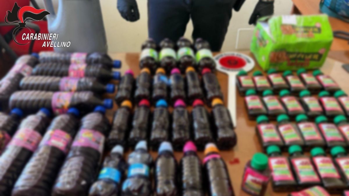 Il liquido sequestrato dai carabinieri ad Avellino