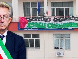 manfredi-scuole-occupate-300x225.jpg