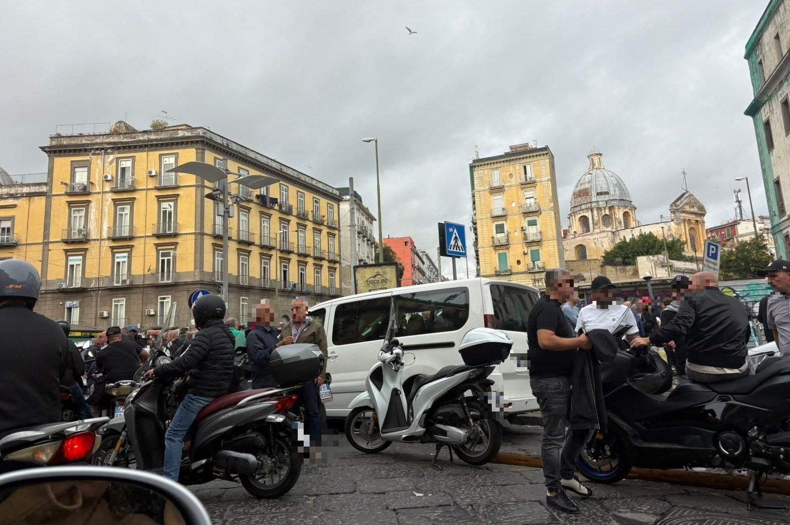 Lo sciopero dei tassisti a Napoli del 23 ottobre / Foto Fanpage.it