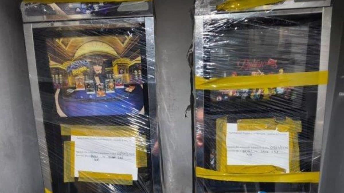 Alcune delle slot machine sequestrate