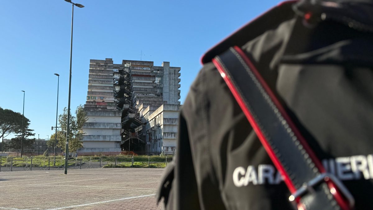 Carabinieri a Scampia