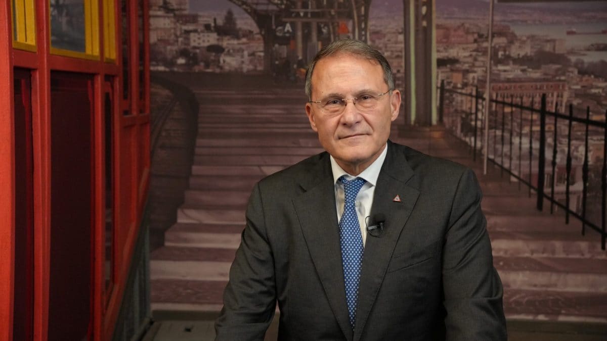 Edmondo Cirielli, viceministro agli Esteri, candidato alle Regionali 2025 in Campania