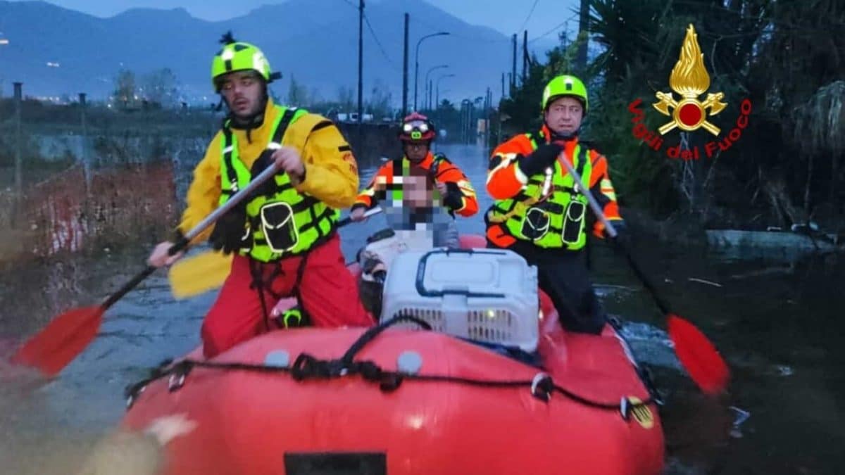 L’intervento dei Vigili del Fuoco a San Marzano sul Sarno (Salerno)