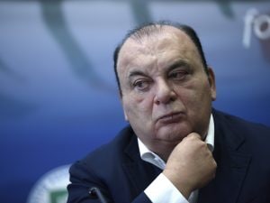 Voto del Parlamento Ue sull'immunità di Martusciello e De Meo