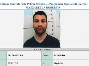 Chi è Roberto Mazzarella, tra i 4 latitanti più pericolosi, ricercato per l&#8217;omicidio di un innocente