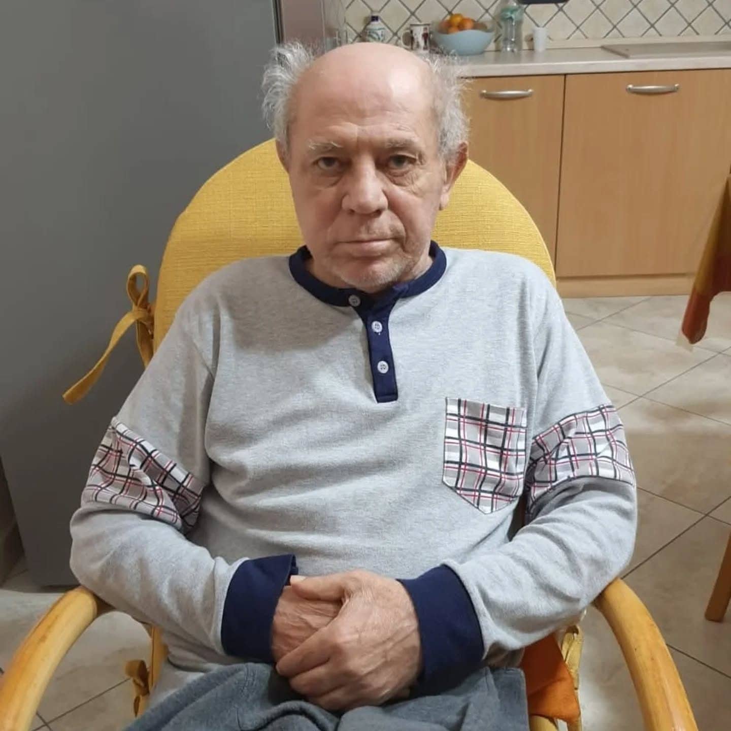 Pasquale Pezzella, 71 anni, scomparso dal pronto soccorso questa mattina