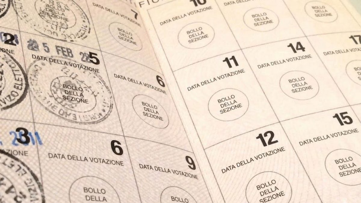 Una tessera elettorale / immagine di repertorio