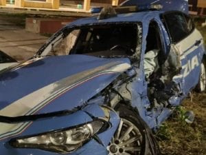volante-incidente-torre-del-greco-poliziotto-morto-300x225.jpg