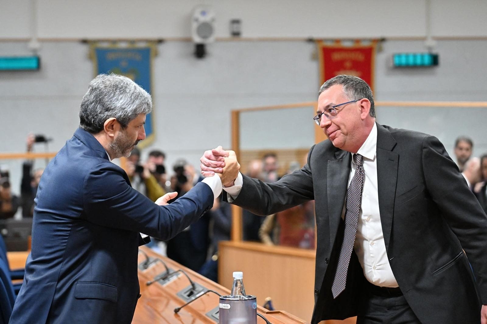 Roberto Fico, presidente della Regione, col neoeletto Massimiliano Manfredi, presidente del Consiglio campano
