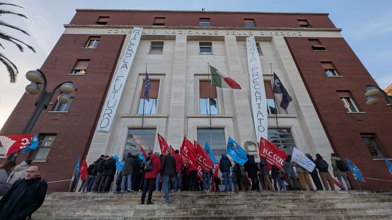 I Precari Uniti del Cnr da settimane protestano per chiedere la stabilizzazione dopo la fine dei fondi PNRR