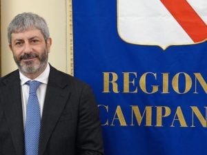 roberto_fico_regione_campania_sedew-1766242999238-300x225.jpg